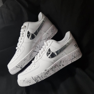 Monochrome Forces 1